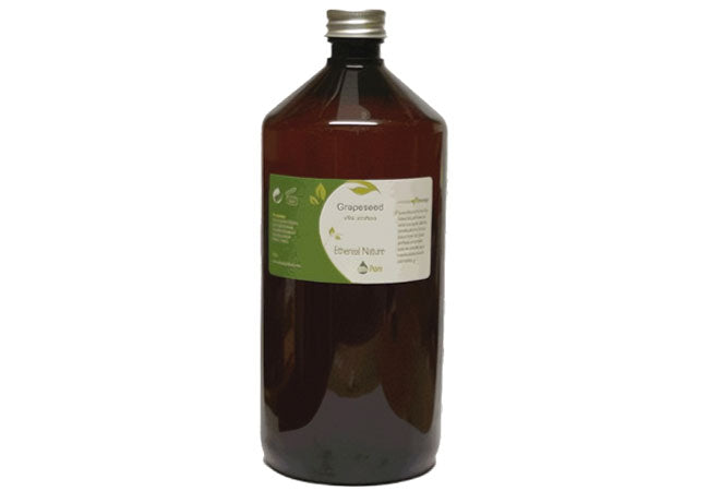OiloHerb Cold-Pressed Natural Grapeseed Oil – lightweight hydration