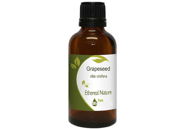OiloHerb Cold-Pressed Natural Grapeseed Oil – lightweight hydration