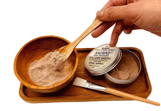 Χειροποίητο Ξύλινο Σετ Περιποίησης – Πολυτέλεια & Πρακτικότητα.