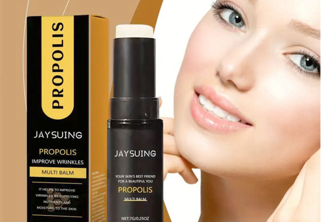 Propolis Glow Stick Balm – Ενυδάτωση & Λάμψη Προσώπου