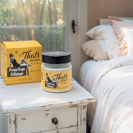 That’s Honey Moisturizing Body Cream by Apiarium with Honey, Shea Butter & Royal Jelly