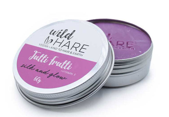 Tutti Frutti Vegan Solid Shampoo Silk & Glow with Vitamin E for silky, hydrated and shiny hair.